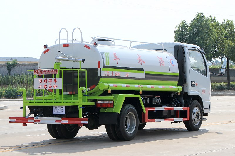 【國(guó)六】東風(fēng)小多利卡 5方 灑水車