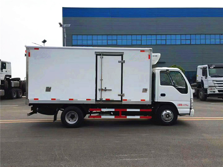 國(guó)六五十鈴 100P冷藏車