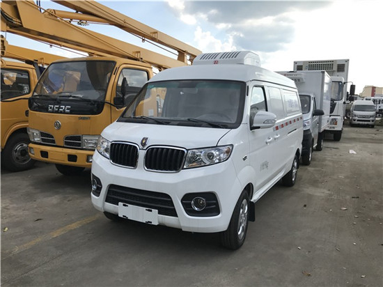 國(guó)六金杯X30面包冷藏車