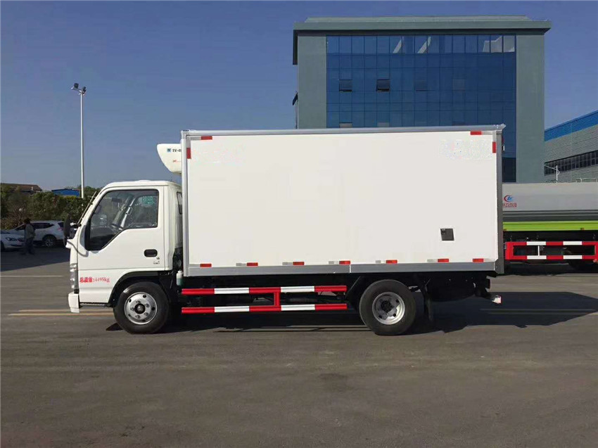 國(guó)六五十鈴 100P冷藏車