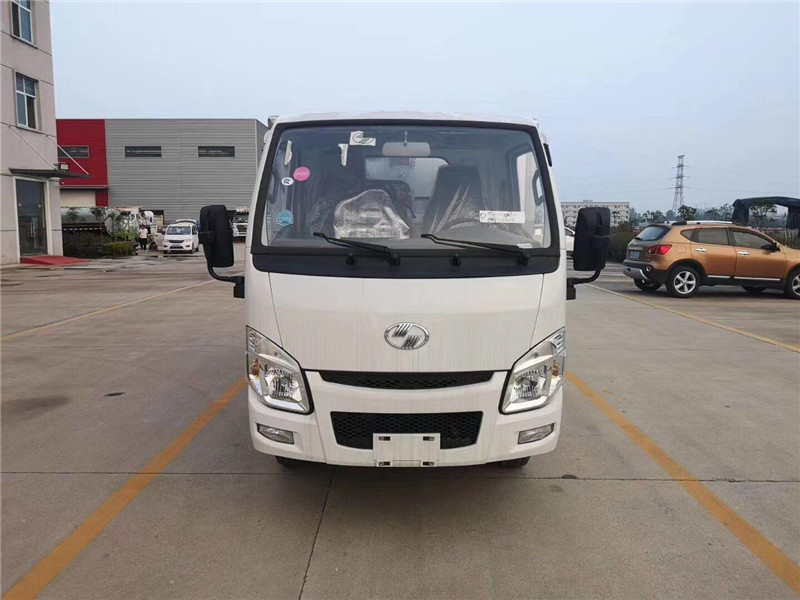 國(guó)六躍進(jìn)小福星冷藏車可進(jìn)地下車庫(kù)