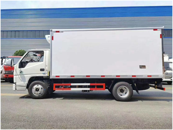 江鈴順達(dá)冷藏車國(guó)六