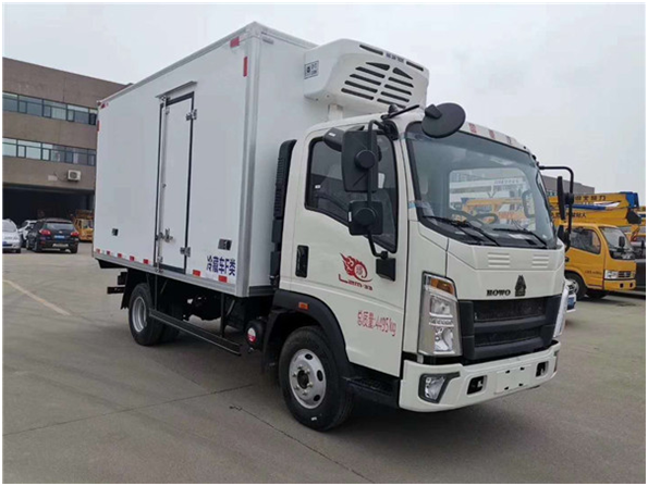 重汽豪沃冷藏車國(guó)六