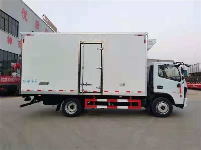 東風(fēng)多利卡冷藏車國(guó)六