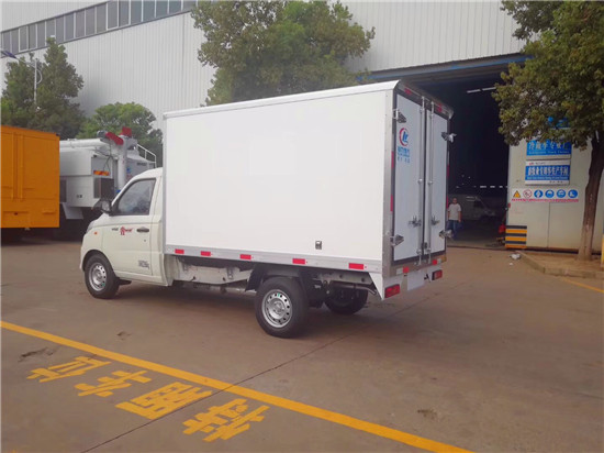 國六福田祥菱V冷藏車