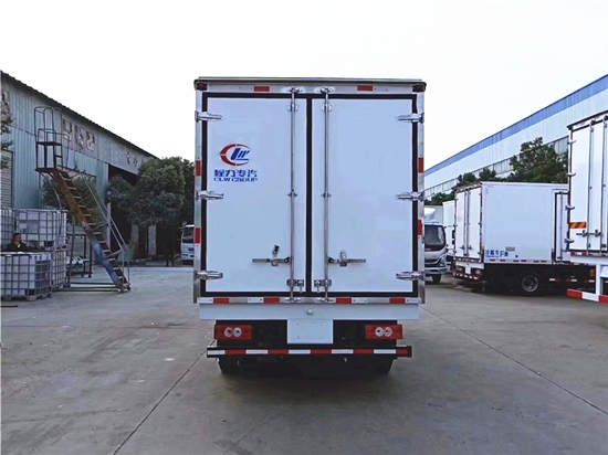 國六福田奧鈴捷運冷藏車