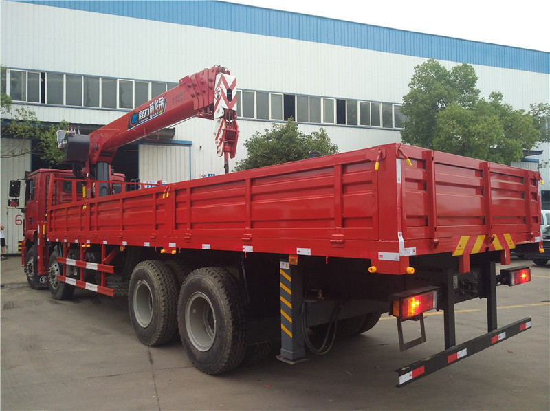 陜汽前四后八14噸吊機